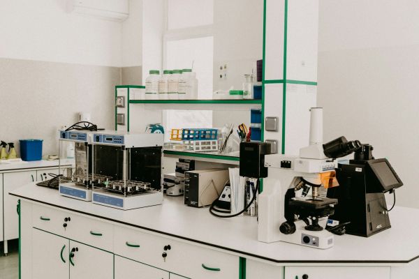 Top critères pour sélectionner votre équipement de laboratoire